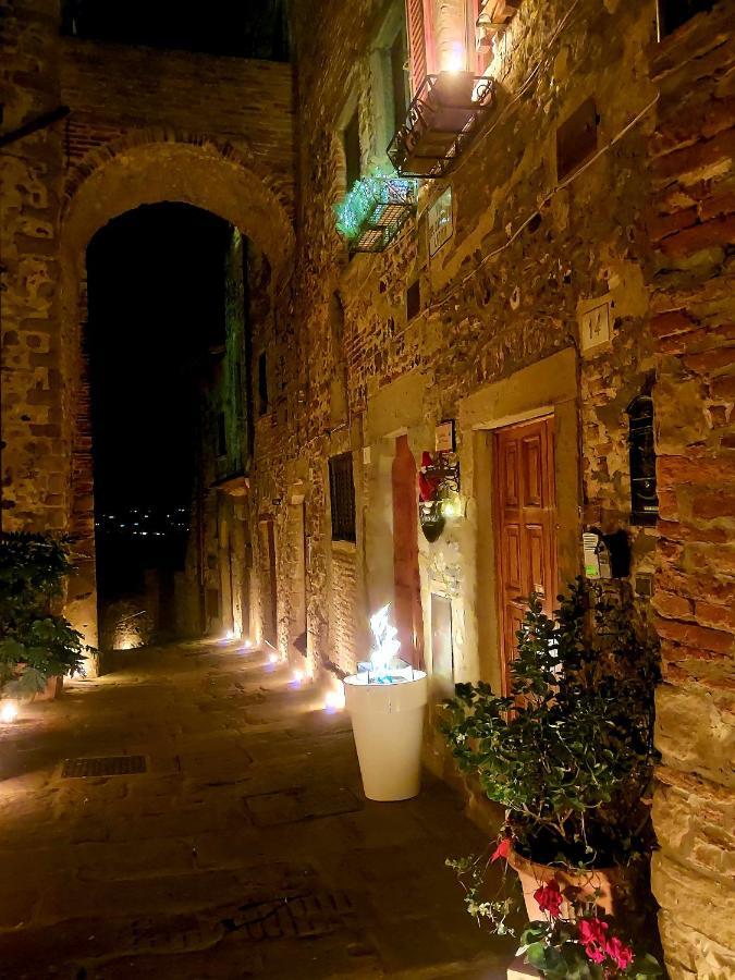 Hotel Nero Gioconda Anghiari Exterior foto